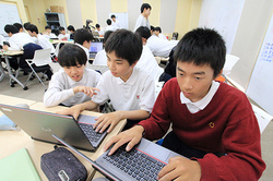 甲南中学校