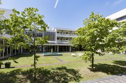 賢明女子学院中学校外観