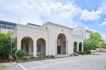 香里ヌヴェール学院の校舎・食堂がエモい！