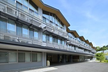 京都女子中学校外観